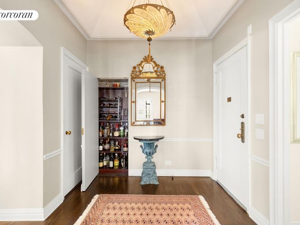 340 West 57th Street 16J, New York NY 10019