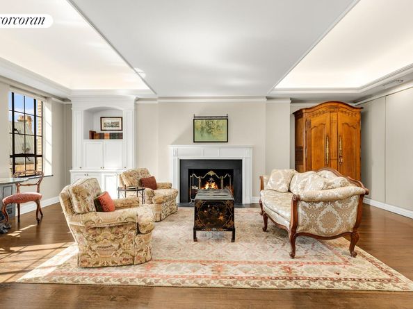 340 West 57th Street 16J, New York NY 10019