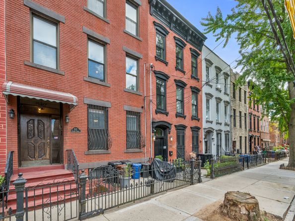 517 Clinton Street, Brooklyn NY 11231