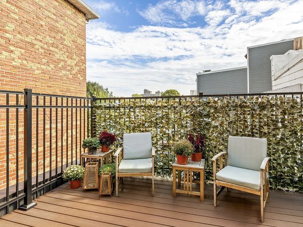 4 Reeve Place, Brooklyn NY 11218