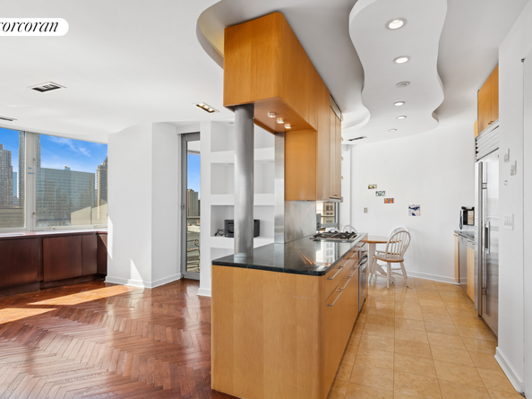 1965 Broadway 21B, New York NY 10023