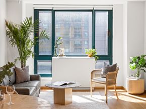 1 Irving Place 16VD, New York NY 10003