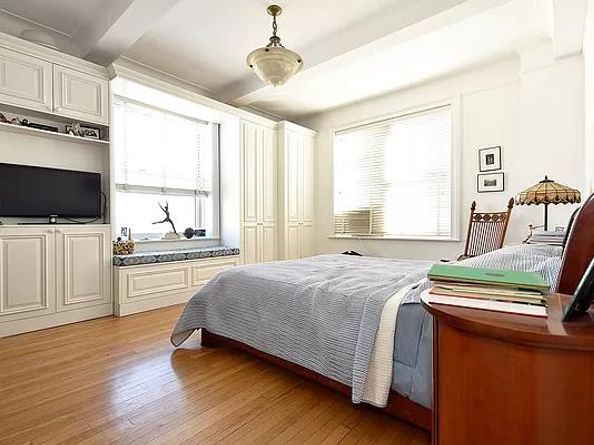 467 Central Park W 14B, New York NY 10025