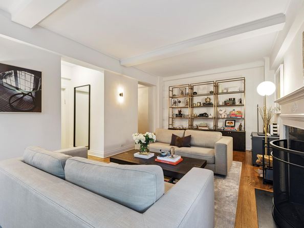 242 East 19th Street 2C, New York NY 10003