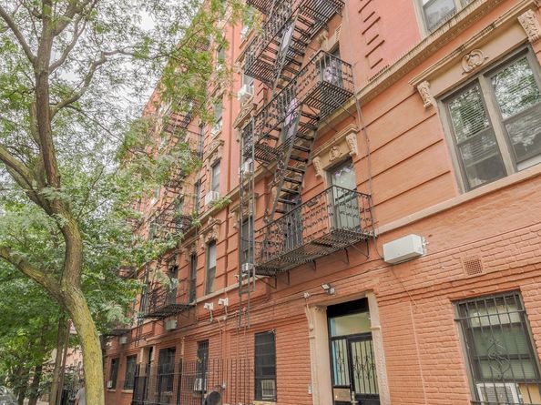 300 East 119th Street 2B, New York NY 10035