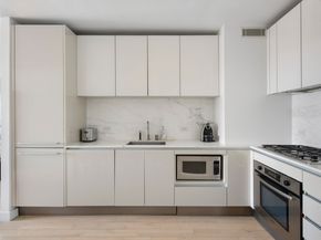 322 West 57th Street 39U, New York NY 10019