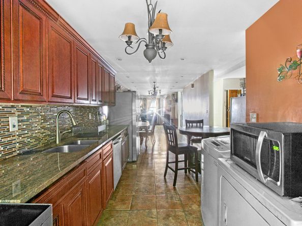 614 St Johns Place, Brooklyn NY 11238