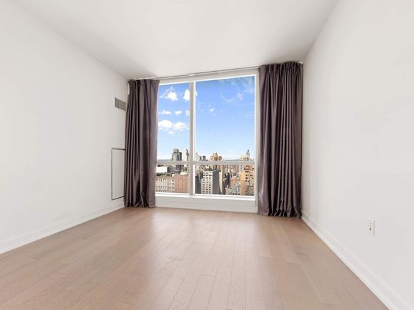400 Park Avenue S 33A, New York NY 10016