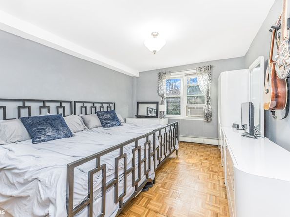 4601 Henry Hudson Parkway B11B14, Bronx NY 10471