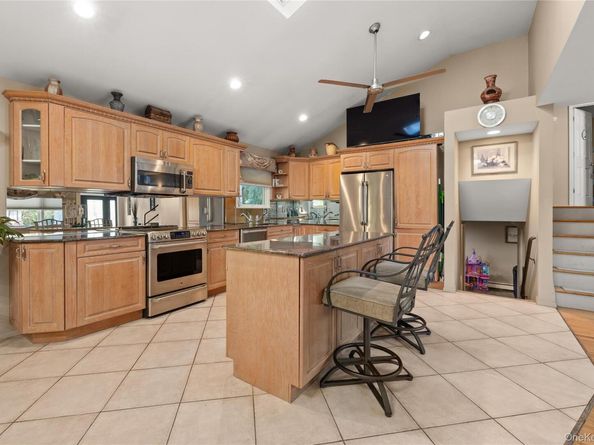 215 Sherry Street, East Islip NY 11730