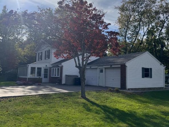 1 Dolphin Lane, Northport NY 11768