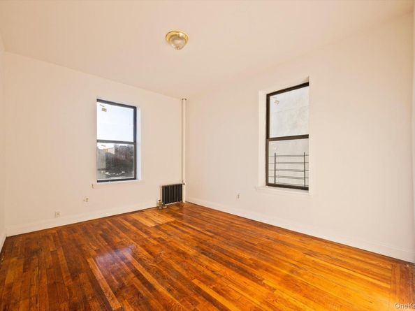 645 Barretto Street 3J, Bronx NY 10474