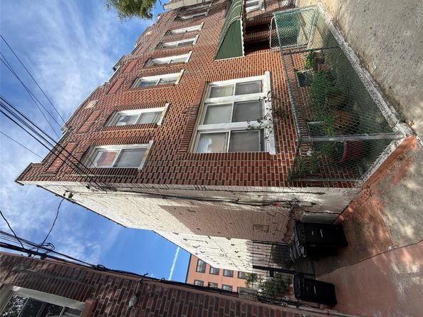 2427 Fuller Street, Bronx NY 10461