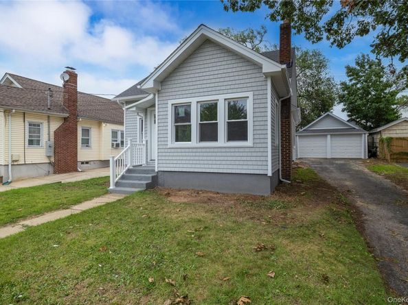 171 S Brookside Avenue, Freeport NY 11520