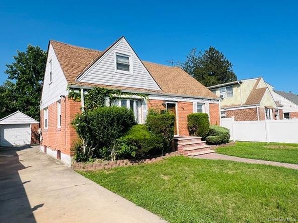 28 Monaco Avenue, Elmont NY 11003