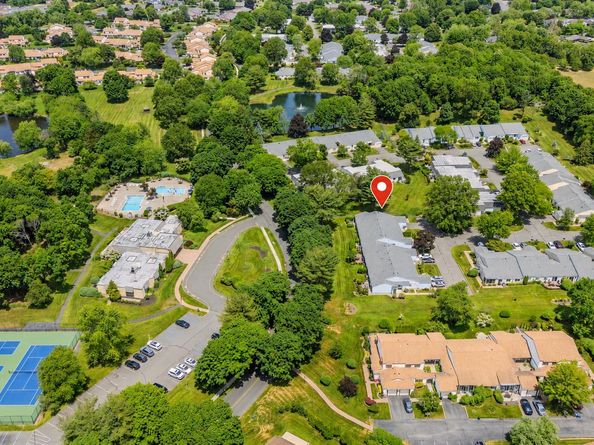 302 Bentley Court W, Saint James NY 11780