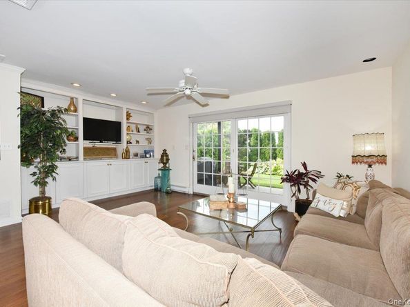 1 Anchorage Way 1108, Freeport NY 11520