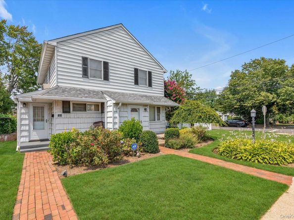 810 Ibsen Street, Woodmere NY 11598