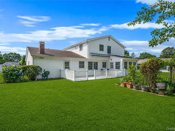 35 Royalston Lane, Centereach NY 11720