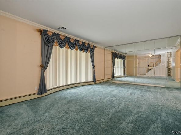 2640 Harvey Avenue, Oceanside NY 11572