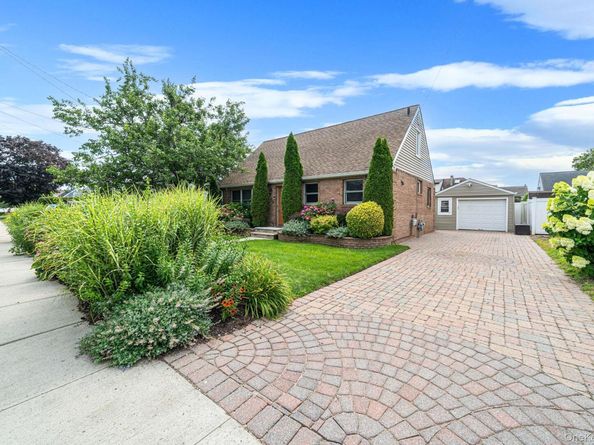 178 Chamberlin Street, Oceanside NY 11572