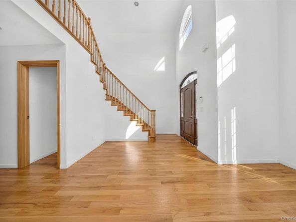245-71 61st Avenue, Little Neck NY 11362