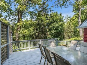26 Marys Lane, Centerport NY 11721