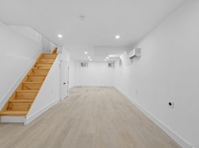 132-05 109th Avenue, South Ozone Park NY 11420