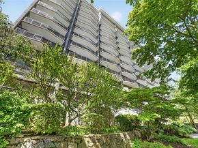 15 Stewart Place 7H, White Plains NY 10603