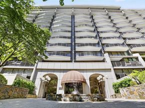 15 Stewart Place 7H, White Plains NY 10603