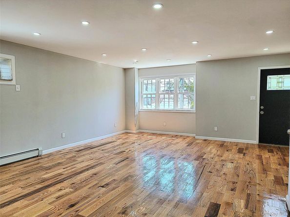 14514 226th Street, Springfield Gardens NY 11413