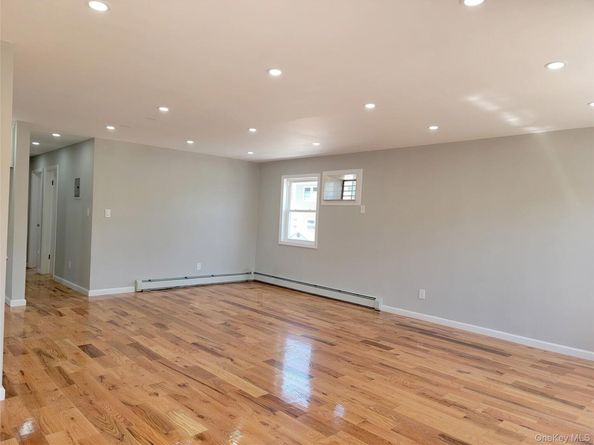 14514 226th Street, Springfield Gardens NY 11413