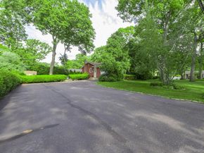 3 Boston Avenue, Medford NY 11763