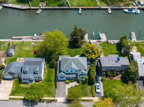 20 Carman Street, Massapequa NY 11758