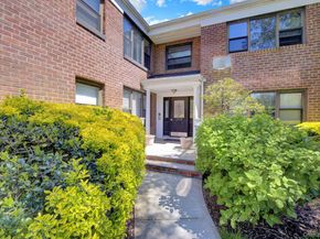 1209 E Broadway D23, Hewlett NY 11557