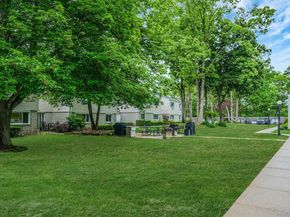 38 Richmond Boulevard 1B, Ronkonkoma NY 11779