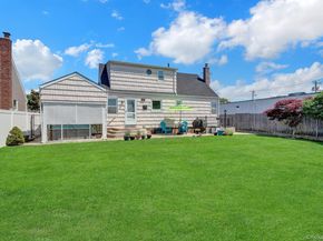 202 N Kings Avenue, Massapequa NY 11758