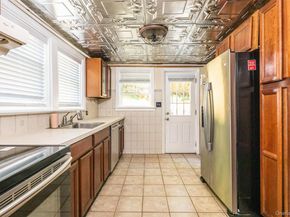 33 Port Washington Road, Sound Beach NY 11789