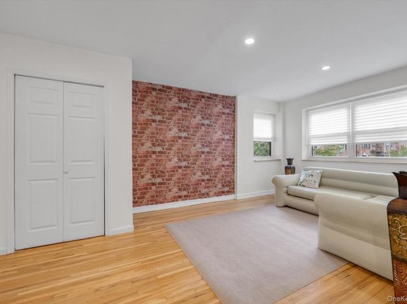 111-01 66th Road 1C, Forest Hills NY 11375