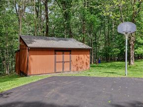 12 Keyrel Lane, Mahopac NY 10541