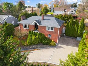 6 Hunting Ridge Road, White Plains NY 10605