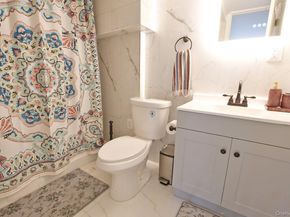 5 Easterly Court, Manorville NY 11949