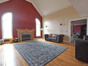 5 Easterly Court, Manorville NY 11949