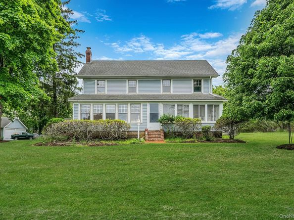 1055 Oregon Road, Mattituck NY 11952