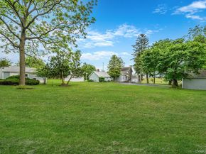 1055 Oregon Road, Mattituck NY 11952