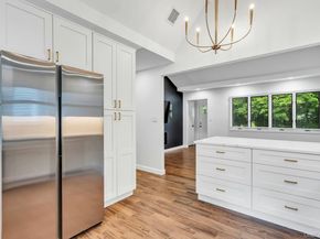 1 Coles, Glen Cove NY 11542