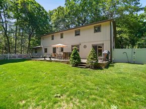 90 Timberlane Court, Yorktown Heights NY 10598