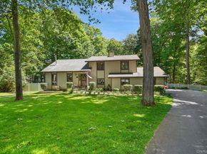 90 Timberlane Court, Yorktown Heights NY 10598