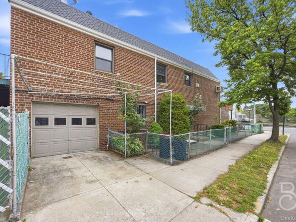 63-01 Borden Avenue, Maspeth NY 11378