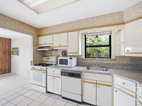 63-01 Borden Avenue, Maspeth NY 11378